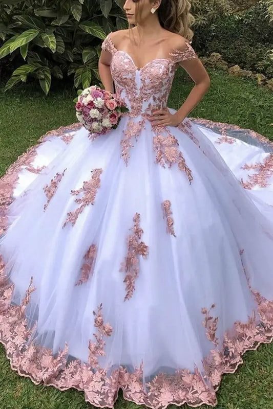 Fabulous Ball Gown Tulle Off-The-Shoulder Prom Dresses with Appliques