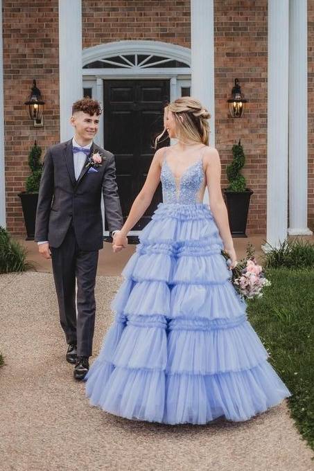 Lavender V-Neck A-Line Tulle Prom Dresses with Appliques