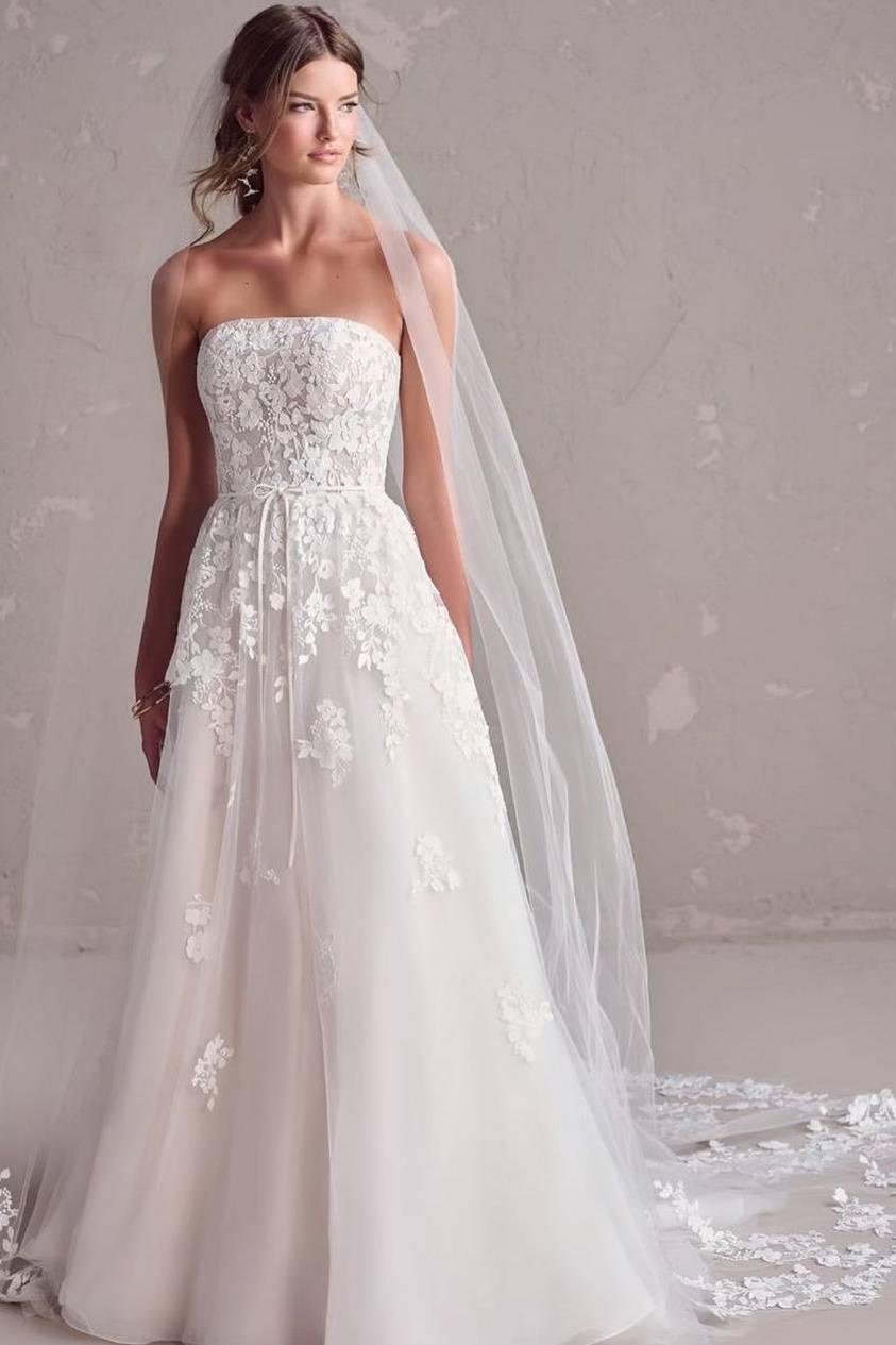 Strapless Long A-Line Tulle Wedding Dresses with Appliques