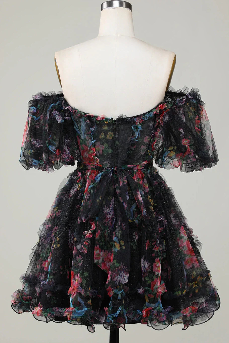 Black Short Sleeves A-Line Floral Tulle Homecoming Dresses